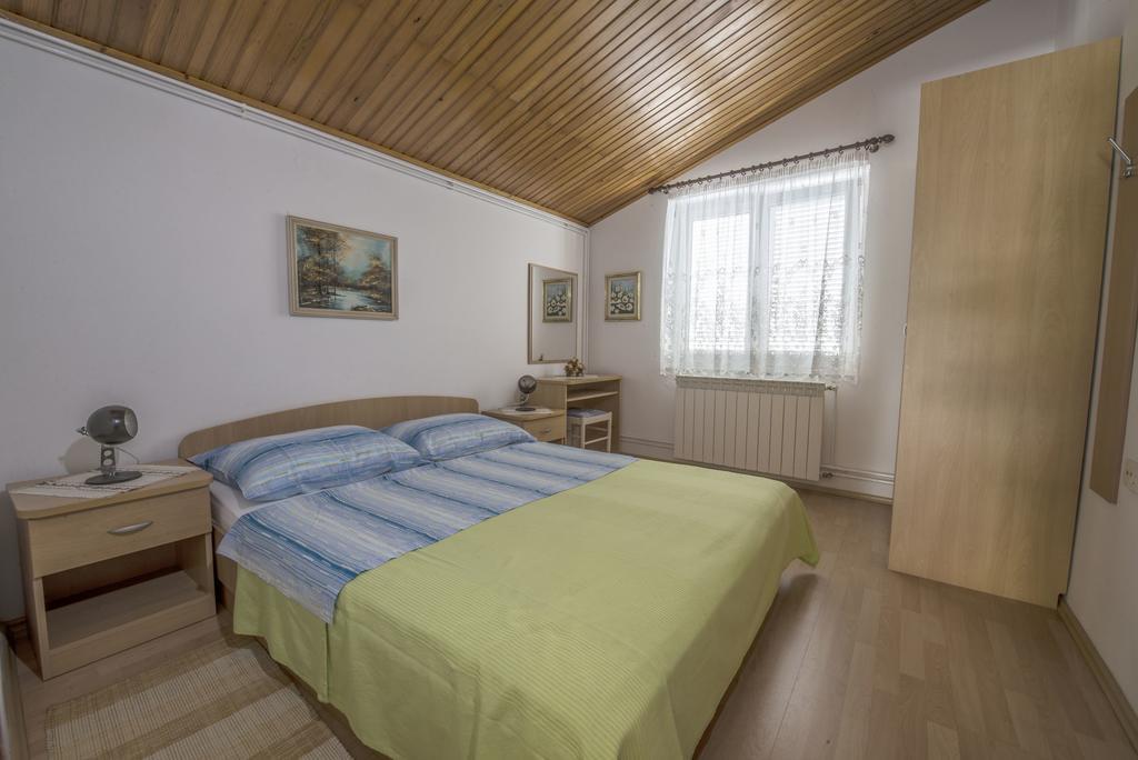 Apartment Anka D Krk Town Extérieur photo